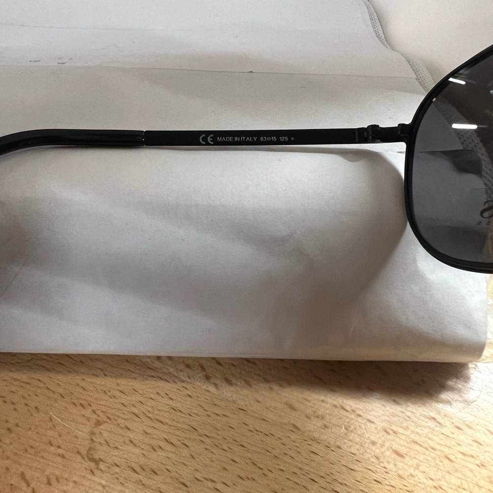 Hugo Boss sunglasses - Picture 4 of 4
